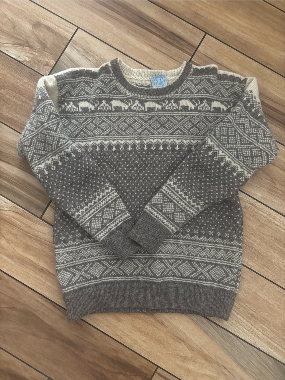 100% wool Icelandic sweater woolens blueberry